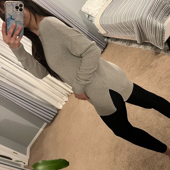 Gap Knit Light Grey Knit Sweater Size Medium - Picture 9 of 10